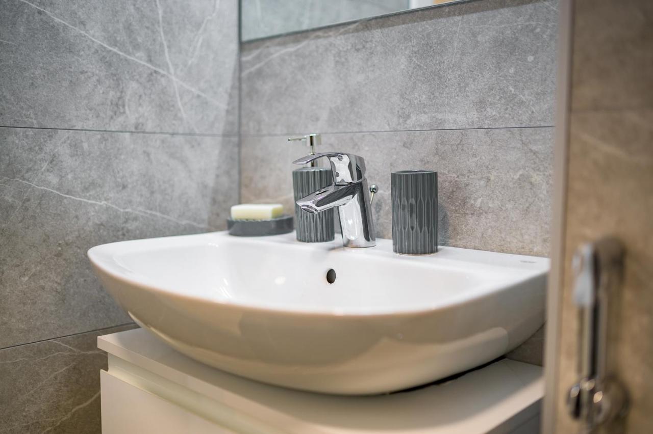 Apartman Epilux Тузла Экстерьер фото