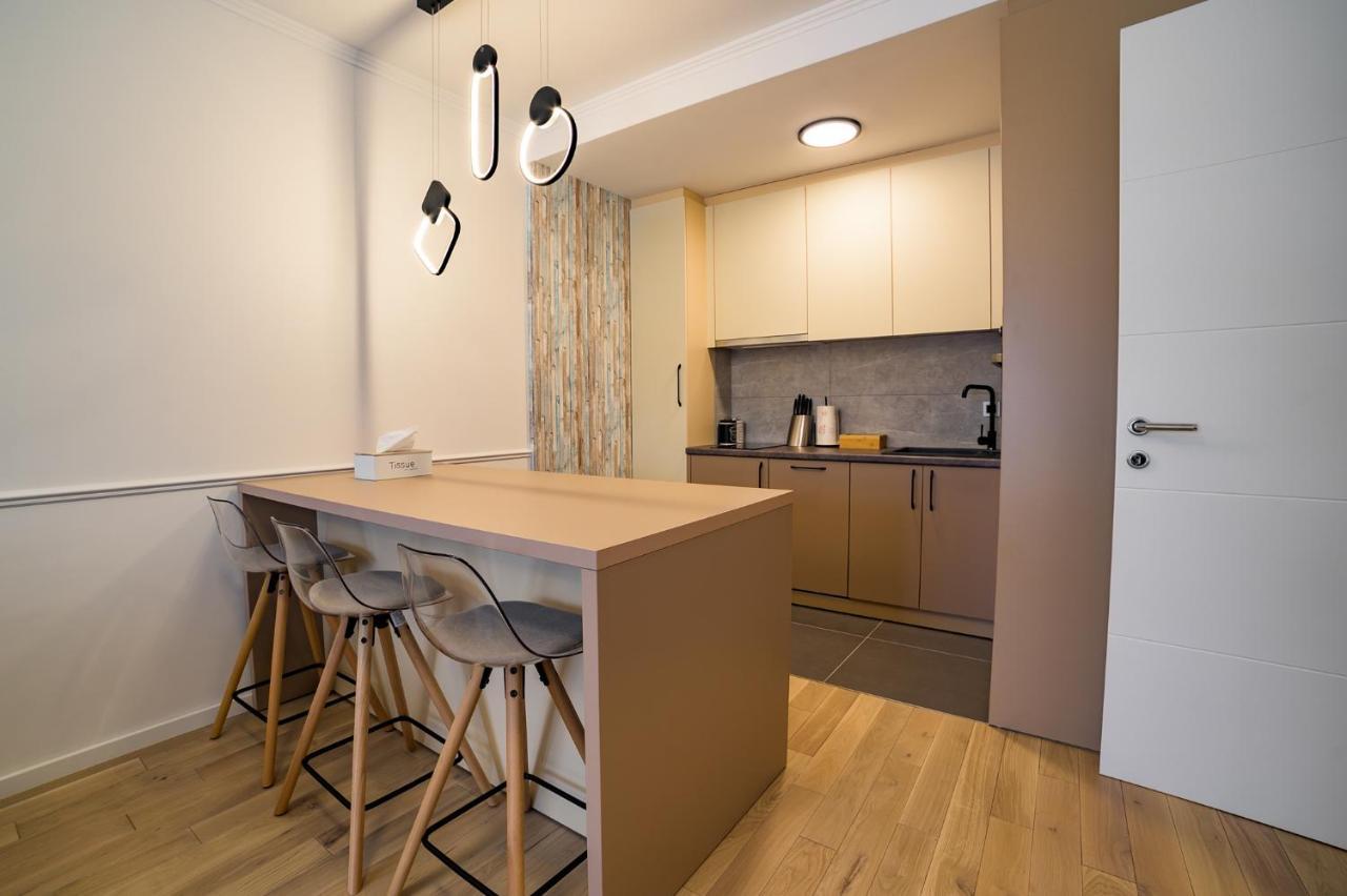 Apartman Epilux Тузла Экстерьер фото