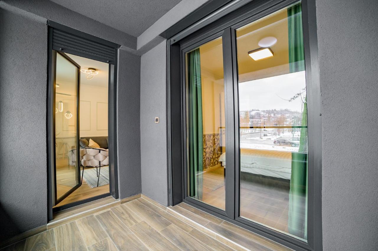 Apartman Epilux Тузла Экстерьер фото